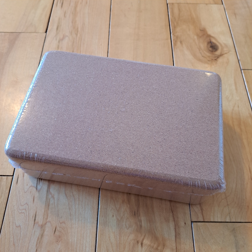 NEW Cork Yoga Block 9"x 6"x 3" w/ Comfortable Edge - Picture 7 of 7